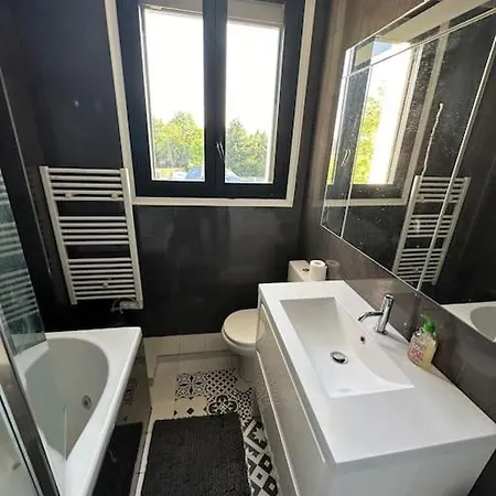 Paris - Charmante Maison De 165m2 Sur Propriete De 650m2 * Saint-Cloud