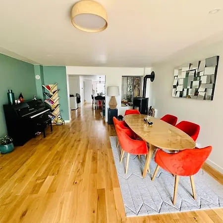 Paris - Charmante Maison De 165m2 Sur Propriete De 650m2 *